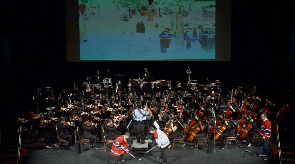 Sur scène au concert de l’orchestre des jeunes : le Canadien contre les Maple Leafs