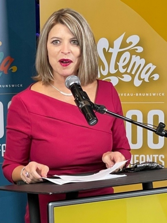 Monique Boudreau anime le lancement d’une campagne d’envergure pour soutenir les activités de Sistema N-B